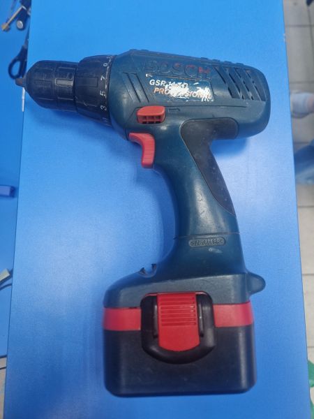 Купить Bosch GSR 14.4-2 с СЗУ в Иркутск за 1900 руб.