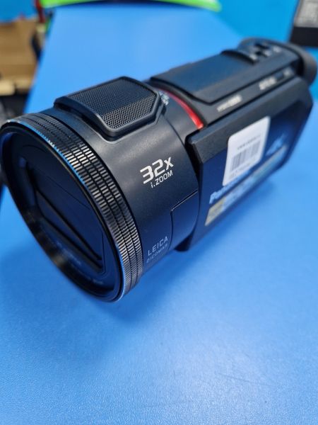 Купить Panasonic HC-VXF1 с СЗУ в Иркутск за 29300 руб.