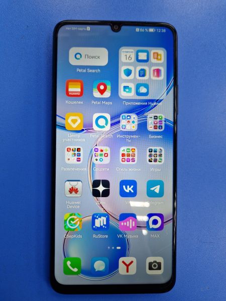 Купить Huawei Nova Y70 4/128GB (MGA-LX9N) Duos в Иркутск за 4600 руб.