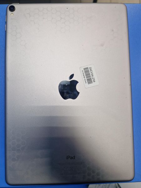 Купить Apple iPad Pro 2 2017 64GB (A1701) (без SIM) в Иркутск за 12800 руб.