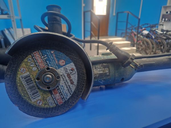 Купить Makita GA6021 в Иркутск за 3600 руб.