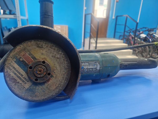 Купить Makita GA6021C в Иркутск за 3600 руб.