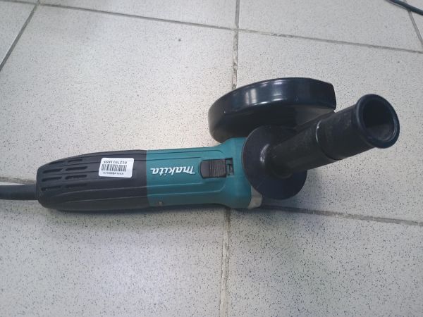 шлифмашина угловая сетевая Makita GA5030 в Иркутск