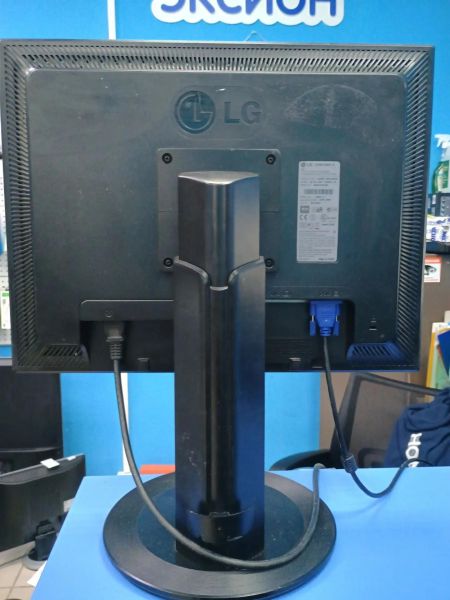 монитор LG Flatron L2000CP-SF в Иркутск