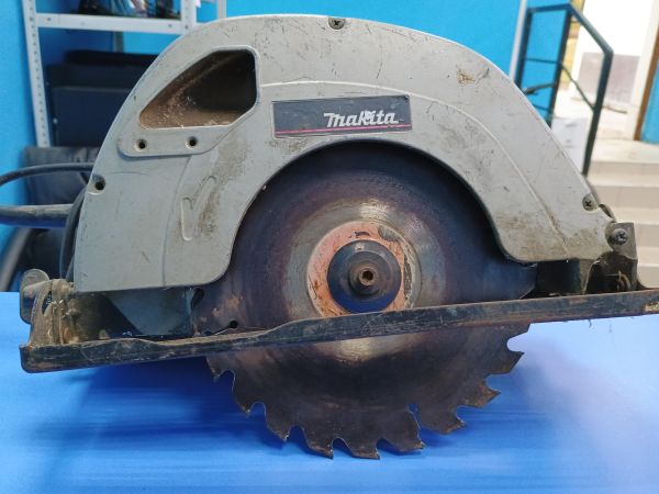 дисковая пила сетевая Makita 5704R в Иркутск
