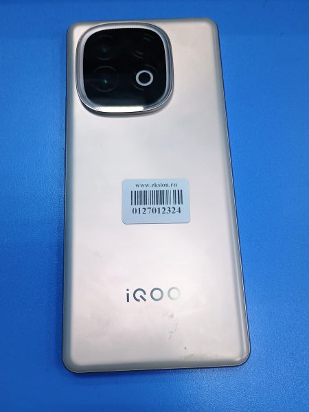 сотовый телефон iQOO Neo 10 8/256GB (I2405) Duos в Иркутск
