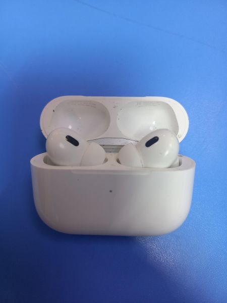 Купить Apple AirPods Pro 2 (A2931, A2698, A2699) в Чита за 10899 руб.