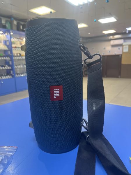 Купить JBL Xtreme 2 с СЗУ в Чита за 8349 руб.