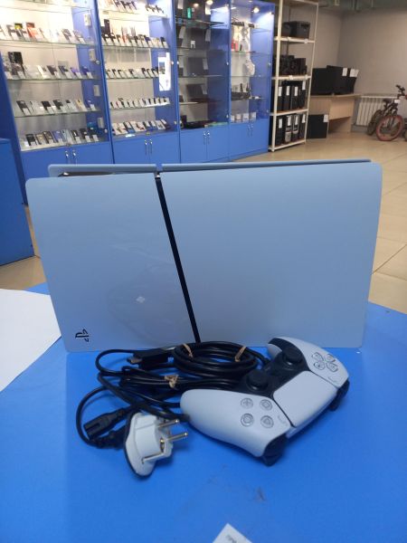 Купить Sony PlayStation 5 Slim 1TB (CFI-2000, с дисководом) в Чита за 38700 руб.