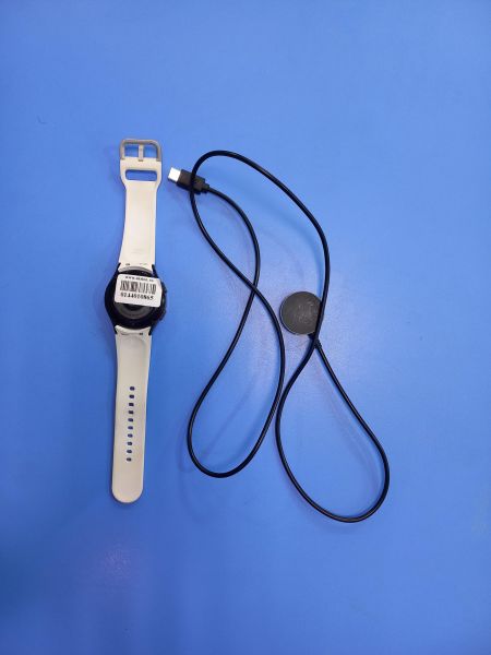 Купить Samsung Galaxy Watch 4 40 mm (SM-R860/N) с СЗУ в Чита за 3200 руб.