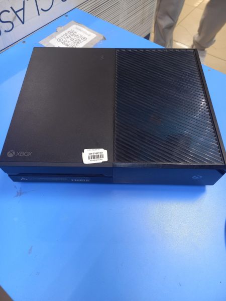 Купить Microsoft Xbox One 1000GB (1540) в Чита за 9100 руб.