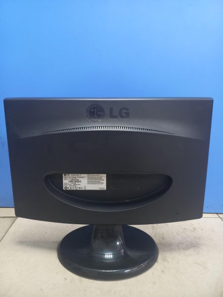 Купить LG Flatron D2342P в Чита за 1600 руб.