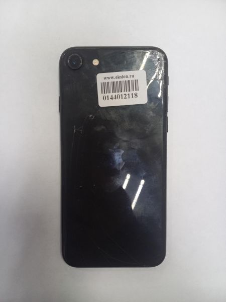Купить Apple iPhone SE 2nd gen. 2020 64GB в Чита за 6100 руб.