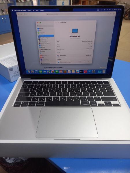 Купить Apple MacBook Air 13 (A3240) (16/256GB) в Чита за 77900 руб.