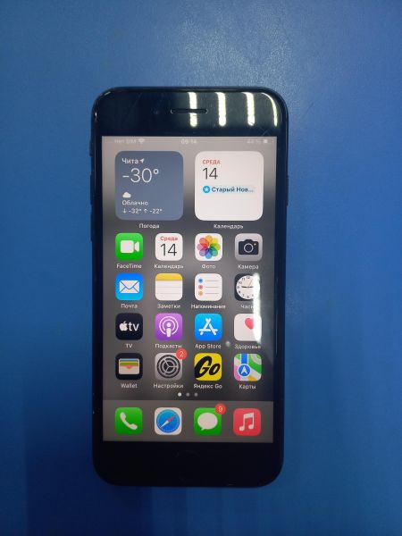 Купить Apple iPhone SE 2nd gen. 2020 64GB в Чита за 6500 руб.