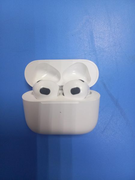Купить Apple AirPods 3 (A2564, A2565, A2566) в Чита за 4600 руб.