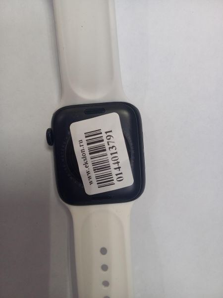 Купить Apple Watch SE 2 44mm (A2723) с СЗУ в Чита за 7700 руб.