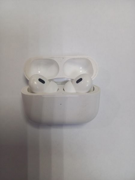 Купить Apple AirPods Pro 2 (A2931, A2698, A2699) в Чита за 5200 руб.