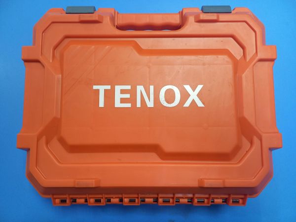 шуруповёрт аккумуляторный Tenox без модели (1500 об/мин, 50 Нм, 21В) с СЗУ в Чита