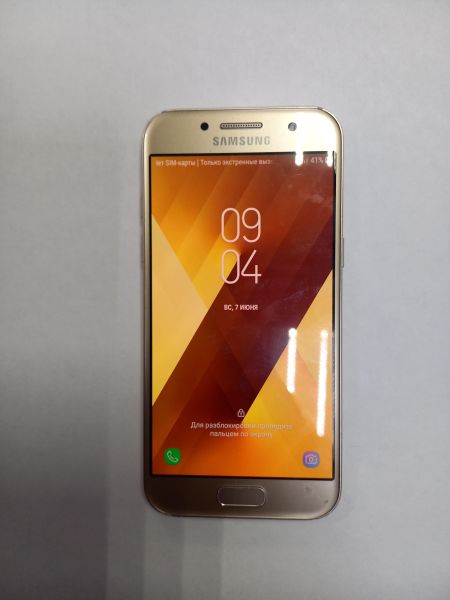сотовый телефон Samsung Galaxy A3 2017 (A320F) Duos в Чита
