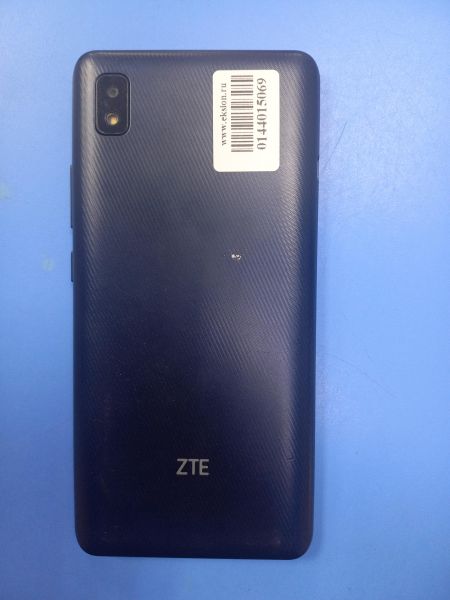 сотовый телефон ZTE Blade L210 Duos в Чита