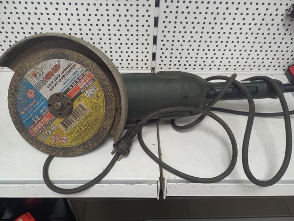 шлифмашина угловая сетевая Metabo D-72622 в Чита