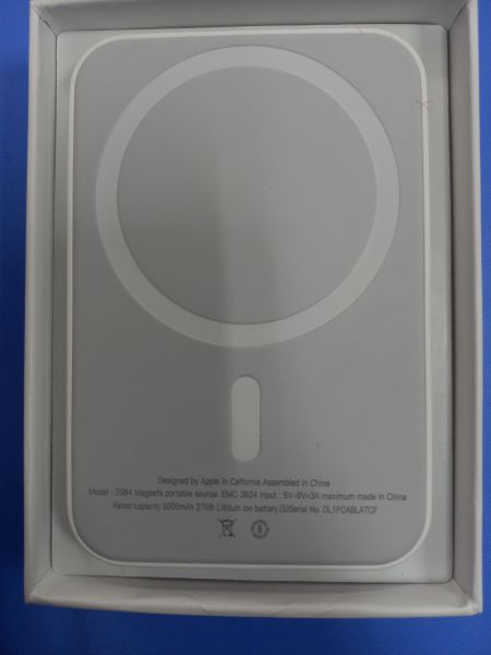 внешний аккумулятор Apple MagSafe Battery Pack (A2384) в Чита