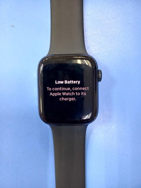 умные часы и браслеты Apple Watch SE 2 44mm (A2723) с СЗУ в Чита