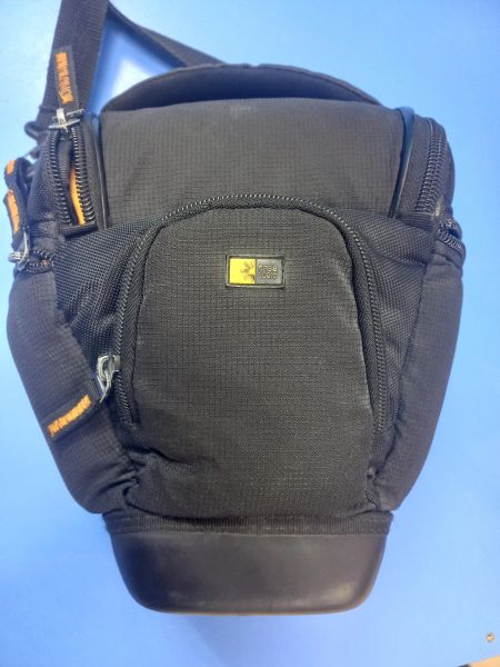 фотоаппарат Canon EOS 1100D (DS126291) Kit с СЗУ в Чита