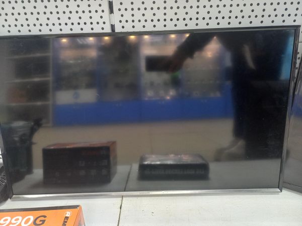 телевизор Samsung UE32J5550AU в Чита