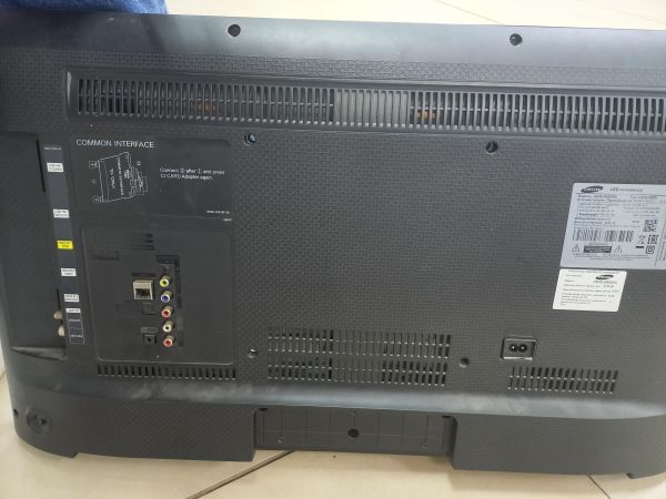 телевизор Samsung UE32J5550AU в Чита