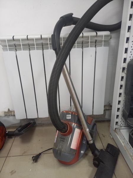 напольный пылесос Scarlett SC-VC80C02 в Чита