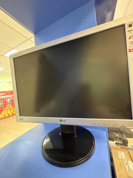 Купить LG Flatron W1942S в Томск за 850 руб.