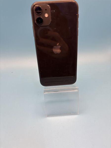 Купить Apple iPhone 11 64GB в Томск за 16450 руб.