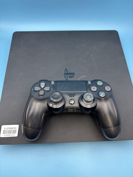 Купить Sony PlayStation 4 Slim 500GB (CUH-2108A) в Томск за 15300 руб.
