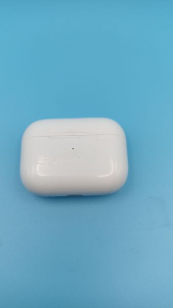 Купить Реплика Apple AirPods Pro 2  (A2931, A2698, A2699, A3047, A3048, A3049) в Томск за 650 руб.