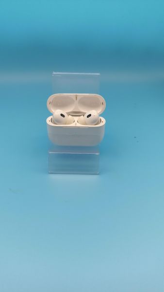 Купить Реплика Apple AirPods Pro 2  (A2931, A2698, A2699, A3047, A3048, A3049) в Томск за 650 руб.