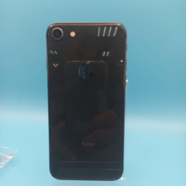 Купить Apple iPhone 8 64GB в Томск за 3500 руб.