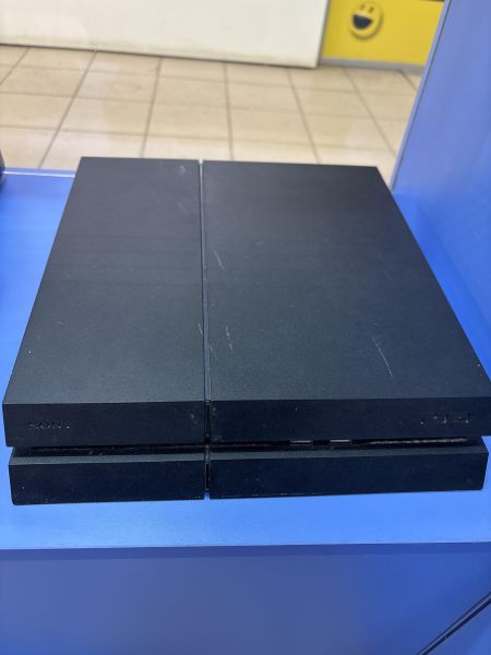 Купить Sony PlayStation 4 1TB (CUH-1208B) в Томск за 15300 руб.