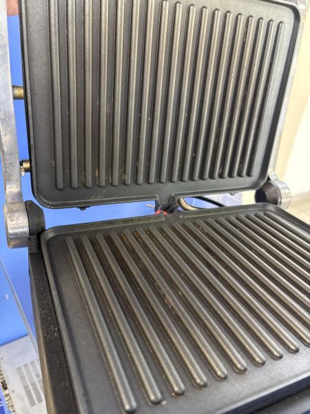 Купить Redmond SteakMaster RGM-M822 в Томск за 2000 руб.
