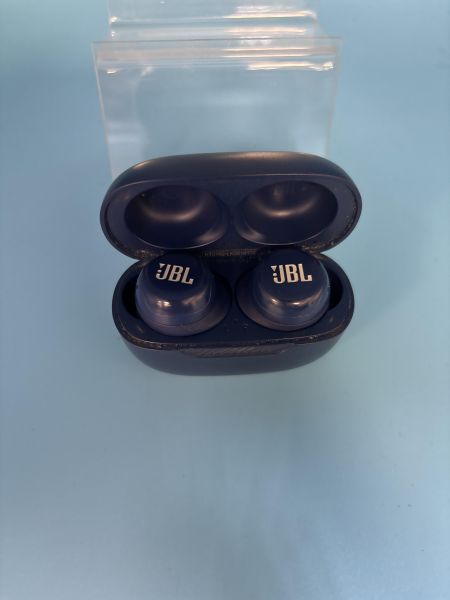 Купить JBL Live Free NC+ TWS в Томск за 2400 руб.