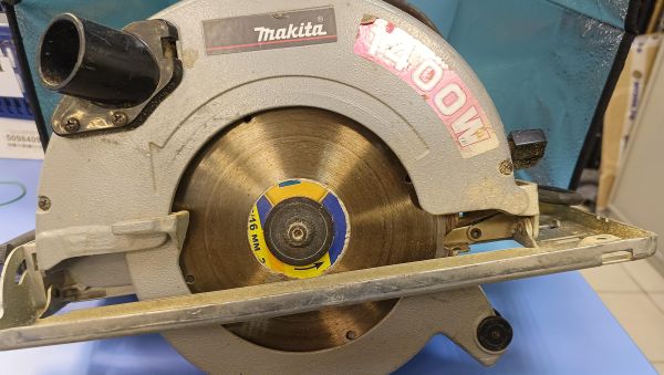 Купить Makita 5705R в Томск за 4900 руб.