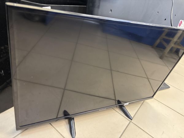 Купить Panasonic TX-32FSR500 в Томск за 8100 руб.