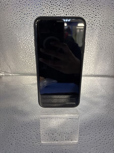 Купить Apple iPhone 11 128GB в Томск за 16700 руб.