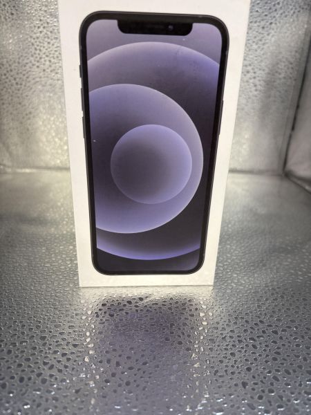 Купить Apple iPhone 12 64GB в Томск за 17100 руб.
