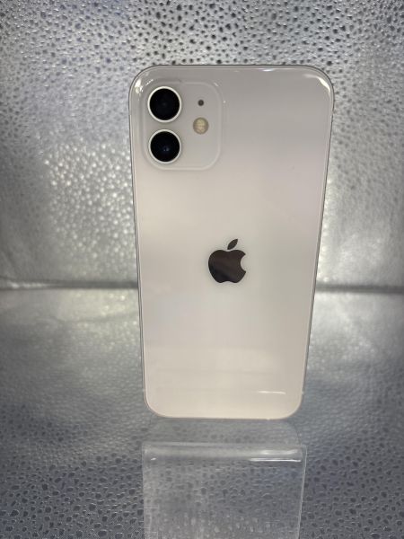 Купить Apple iPhone 12 128GB в Томск за 17700 руб.