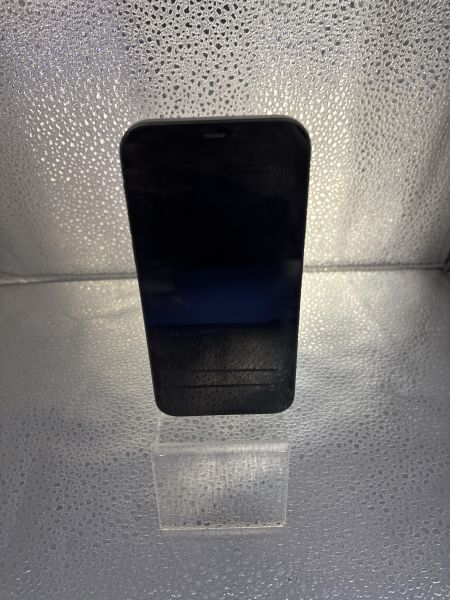 Купить Apple iPhone 12 64GB в Томск за 16000 руб.