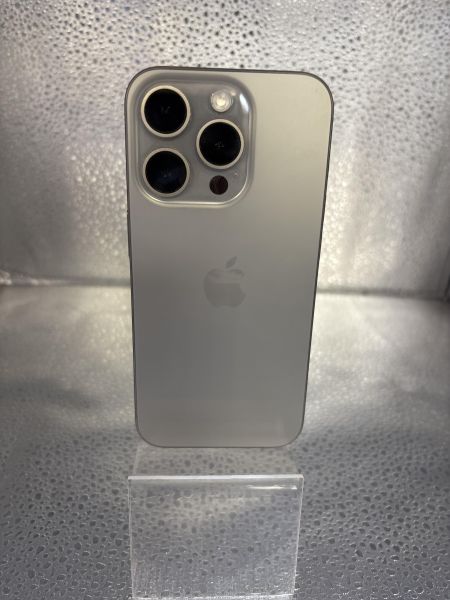 Купить Apple iPhone 15 Pro 128GB в Томск за 55700 руб.