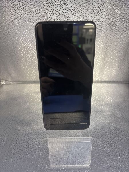 Купить Infinix Smart 8 Plus 4/128GB (X6526) Duos в Томск за 3400 руб.