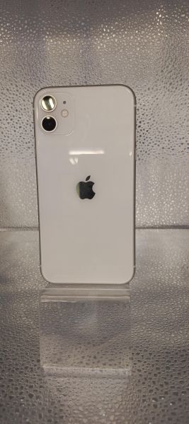Купить Apple iPhone 11 64GB в Томск за 12200 руб.